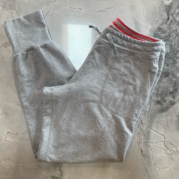 Patagonia joggers - Picture 2 of 9